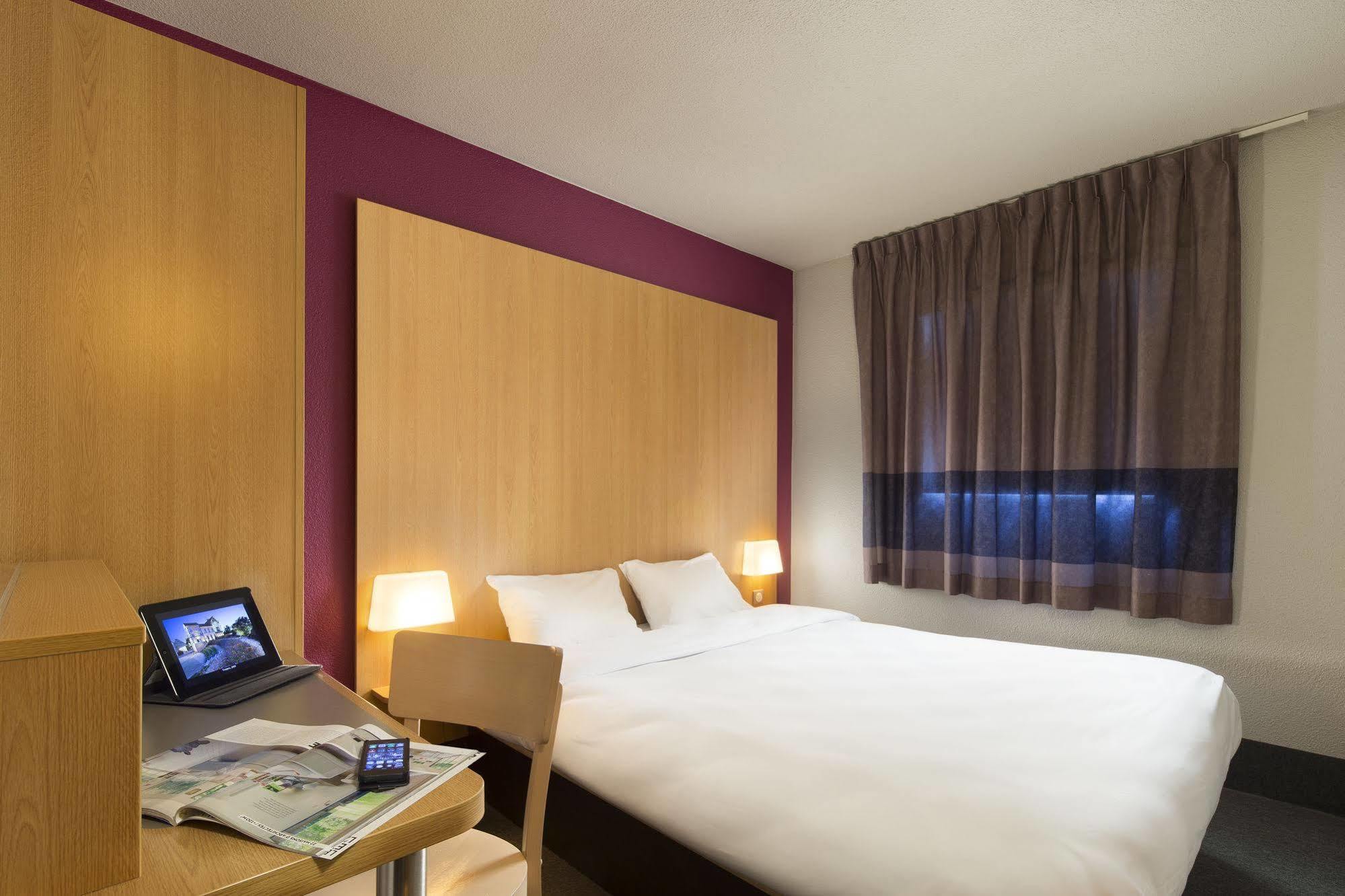 B&B Hotel Montlhery Linas Luaran gambar